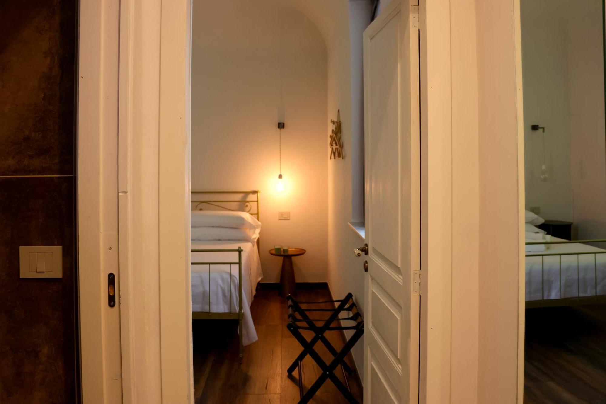 Holiday Lux Boutique Room Catania Bilik gambar